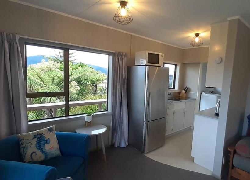 Paku Peak Ocean View Apartment 타이루아 외부 사진