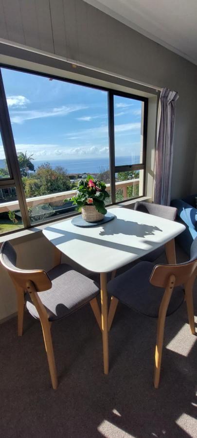 Paku Peak Ocean View Apartment 타이루아 외부 사진